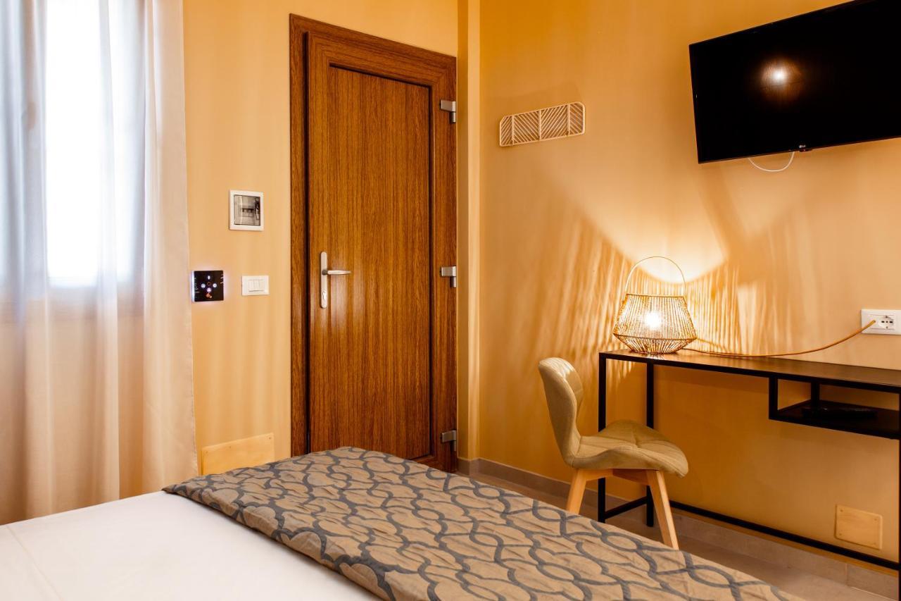 Albergo Il Giardino Foce Varano Exterior foto