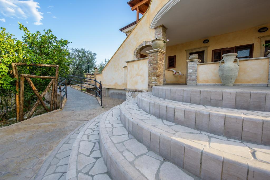 Albergo Il Giardino Foce Varano Exterior foto