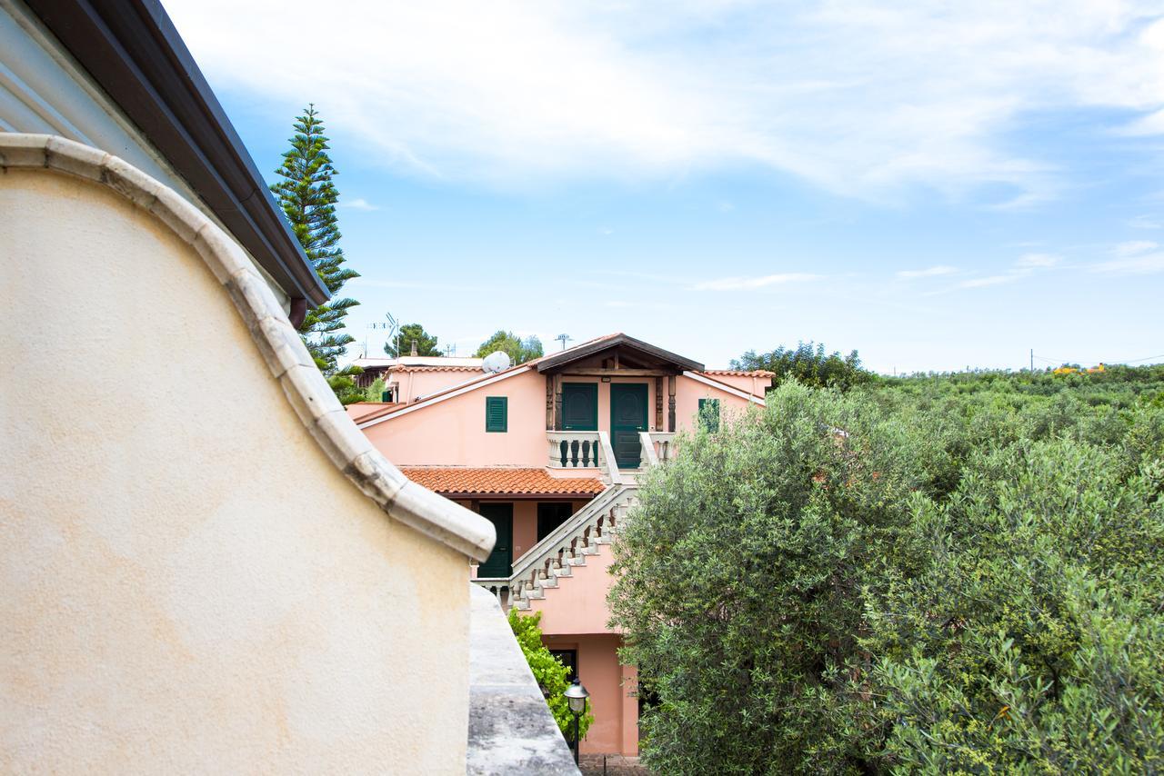 Albergo Il Giardino Foce Varano Exterior foto